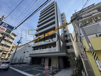 大阪市北区堂山町のマンションの建物外観