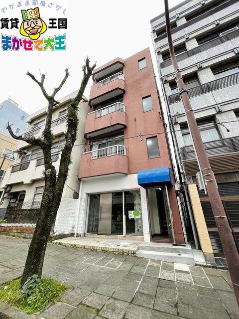 長崎市鍛冶屋町のマンションの建物外観