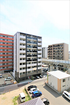 福岡市東区香椎駅前のマンションの建物外観