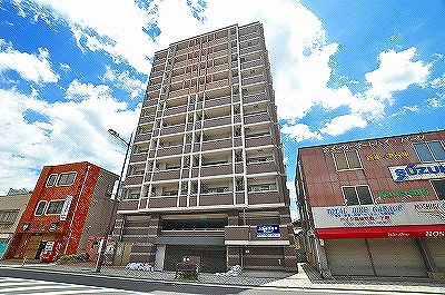 竪町センタービルの建物外観