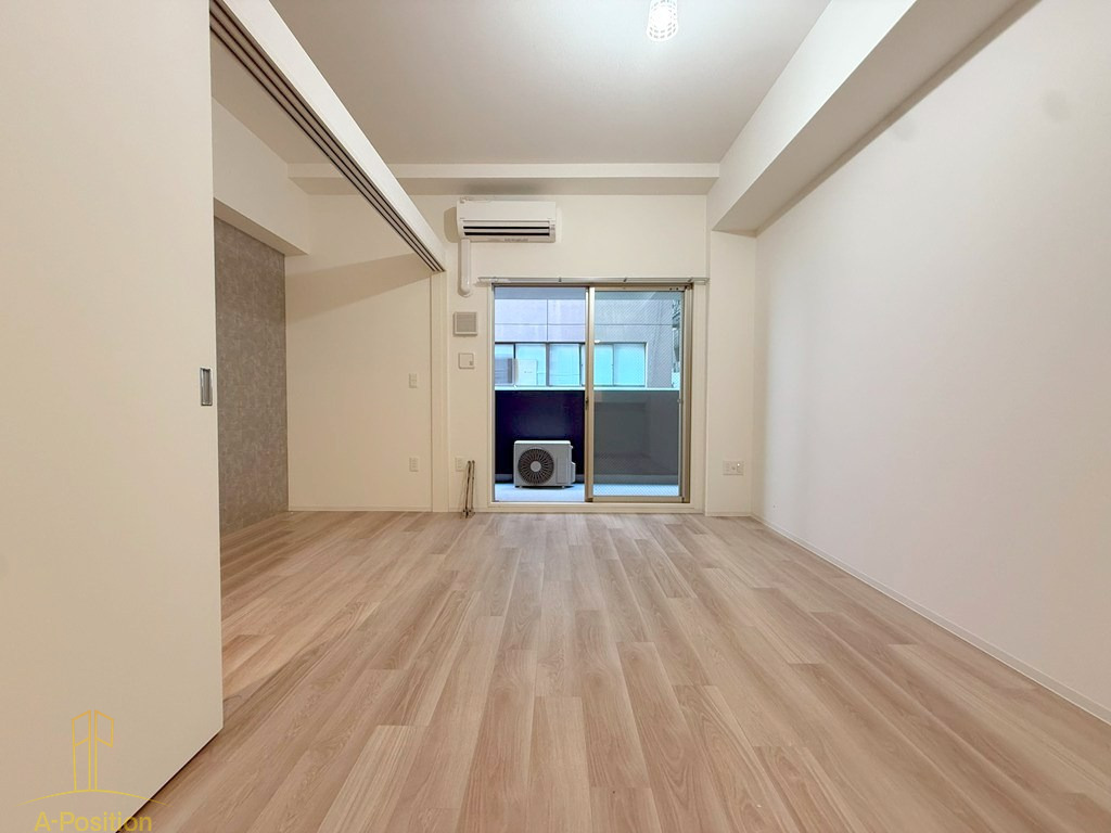 居室・リビング　セレニテフラン谷町四丁目