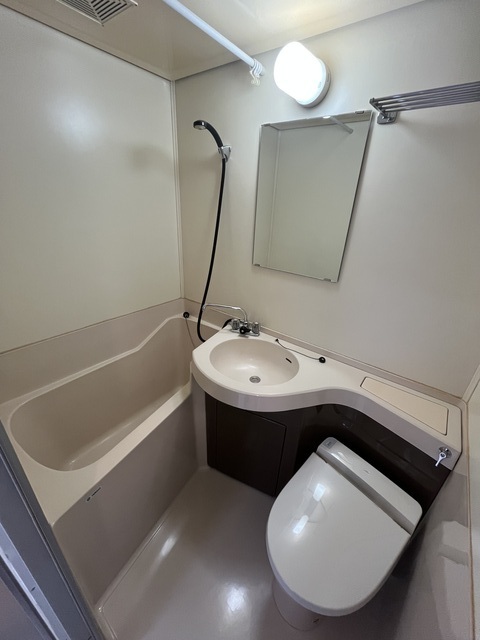 バス・シャワールーム　３点ユニットバス