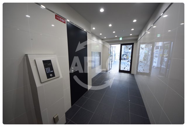 ロビー　U-ro鶴橋駅前（ウーロツルハシエキマエ）　ロビー