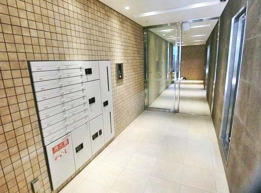 エントランス　★宅配BOX完備★