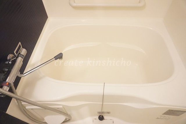 バス・シャワールーム　バスルーム