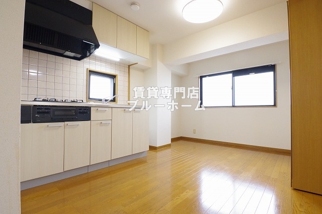 居室・リビング　8帖のダイニングスペース！