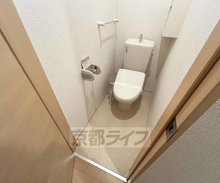 トイレ　ウォシュレット付き・