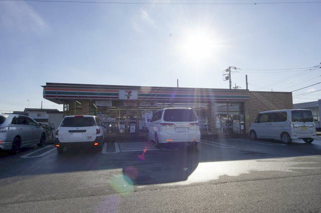 コンビニ　セブンイレブン小山犬塚北店（コンビニ）まで351m