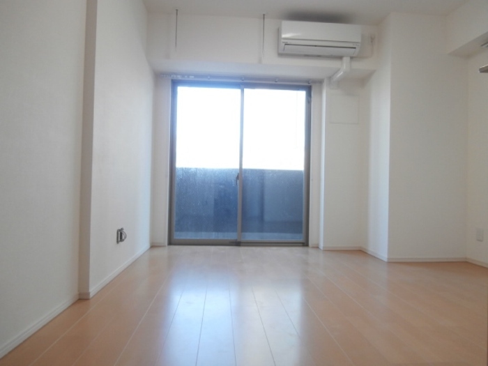 居室・リビング　11.3帖のLDK♪※同施工別建物