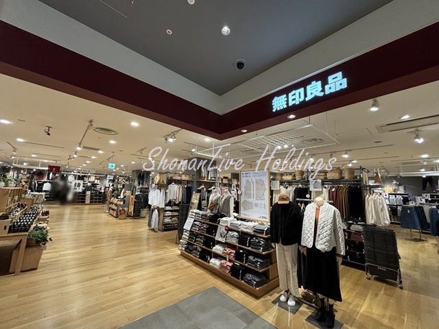 その他　無印良品 Ｃｏｌｅｔｔｅ・Ｍａｒｅみなとみらい（その他）まで369m