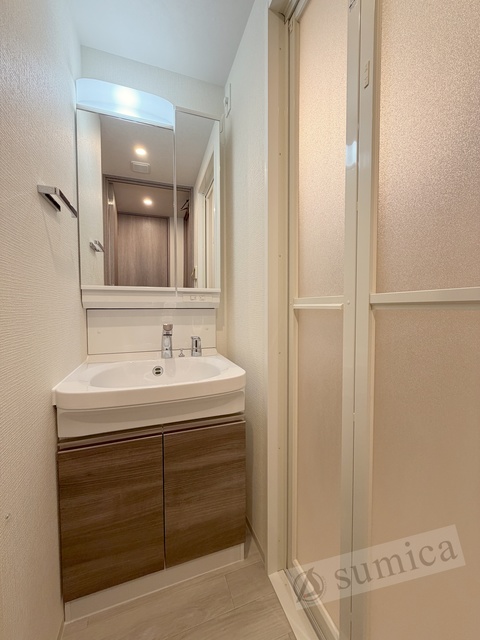 洗面設備　洗面脱衣所付き！独立洗面台が便利です♪♪