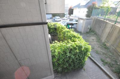 バルコニー　庭