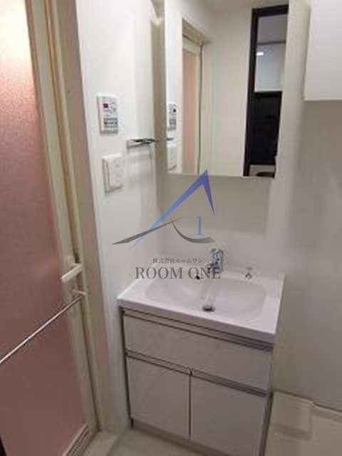 洗面設備　洗面台です。