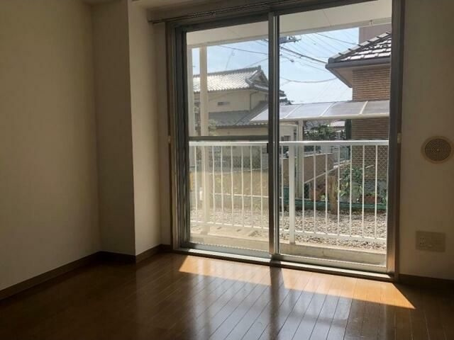 居室・リビング　使いやすい居間です