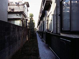 バルコニー　フラワーボックス