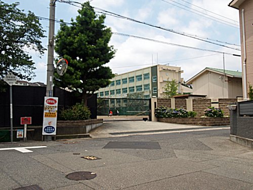 中学校　西代中学校（中学校）まで1158m