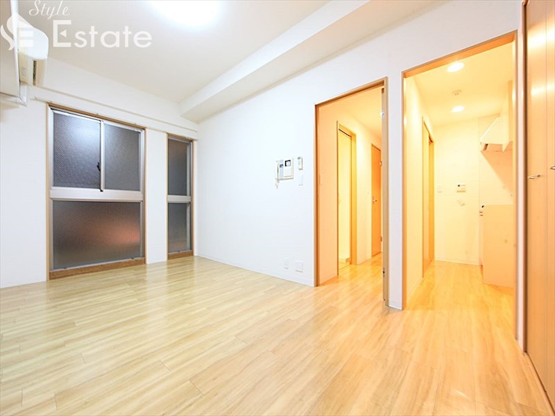 居室・リビング　内装