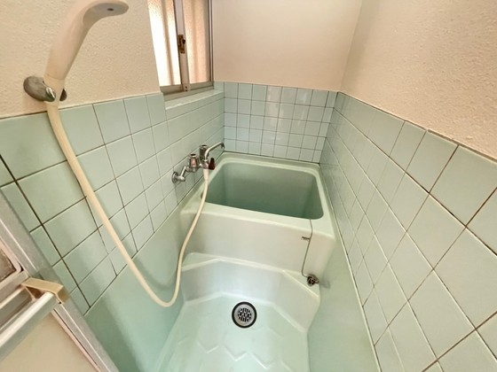 バス・シャワールーム　※他の号室の写真になります。
