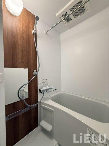 バス・シャワールーム　同シリーズ物件のモデルルームになります※現況優先