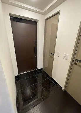 玄関　ザ・パークハウス西麻布霞町（別部屋参考画像）