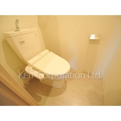 トイレ　同タイプ9階のお部屋を撮影。仕様が異なることがあります。