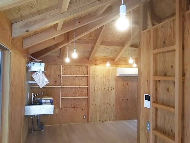 居室・リビング　使いやすい形の為、レイアウトを楽しめます♪