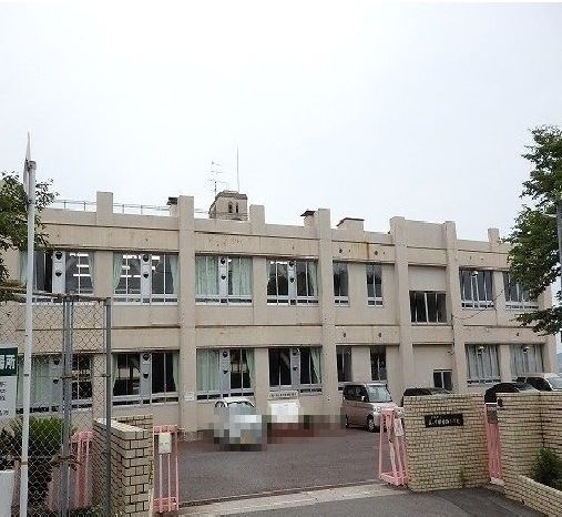 小学校　五日市観音西小学校（小学校）まで950m