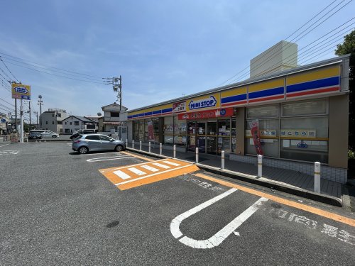 コンビニ　ミニストップ 堀切8丁目店（コンビニ）まで211m