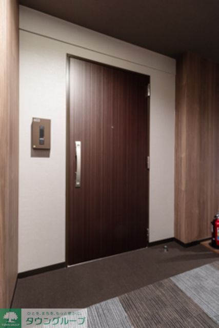 玄関　※写真は同タイプ住戸です。