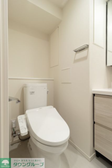 トイレ　※写真は同タイプ住戸です。
