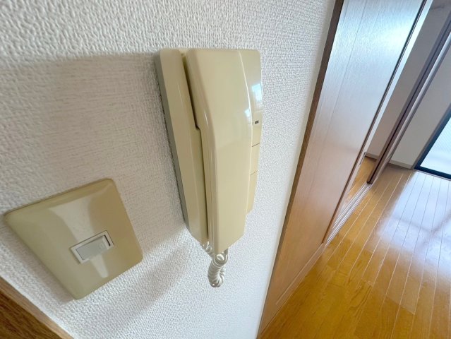 セキュリティ　来客はこちらで確認してから出て下さいね。