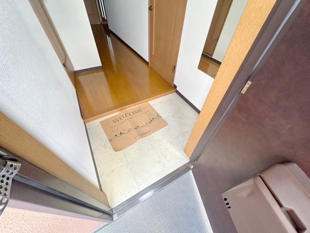 玄関　玄関が大きいと、とても解放感があります。