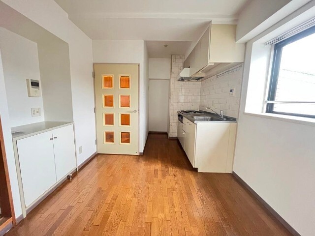 居室・リビング　※反転タイプ