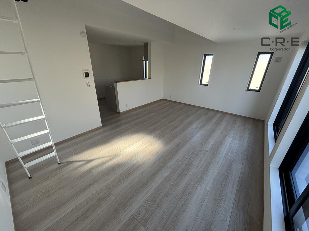 星久喜賃貸戸建B号棟の居間写真