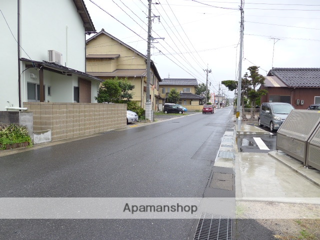その他　前面道路（その他）まで0m