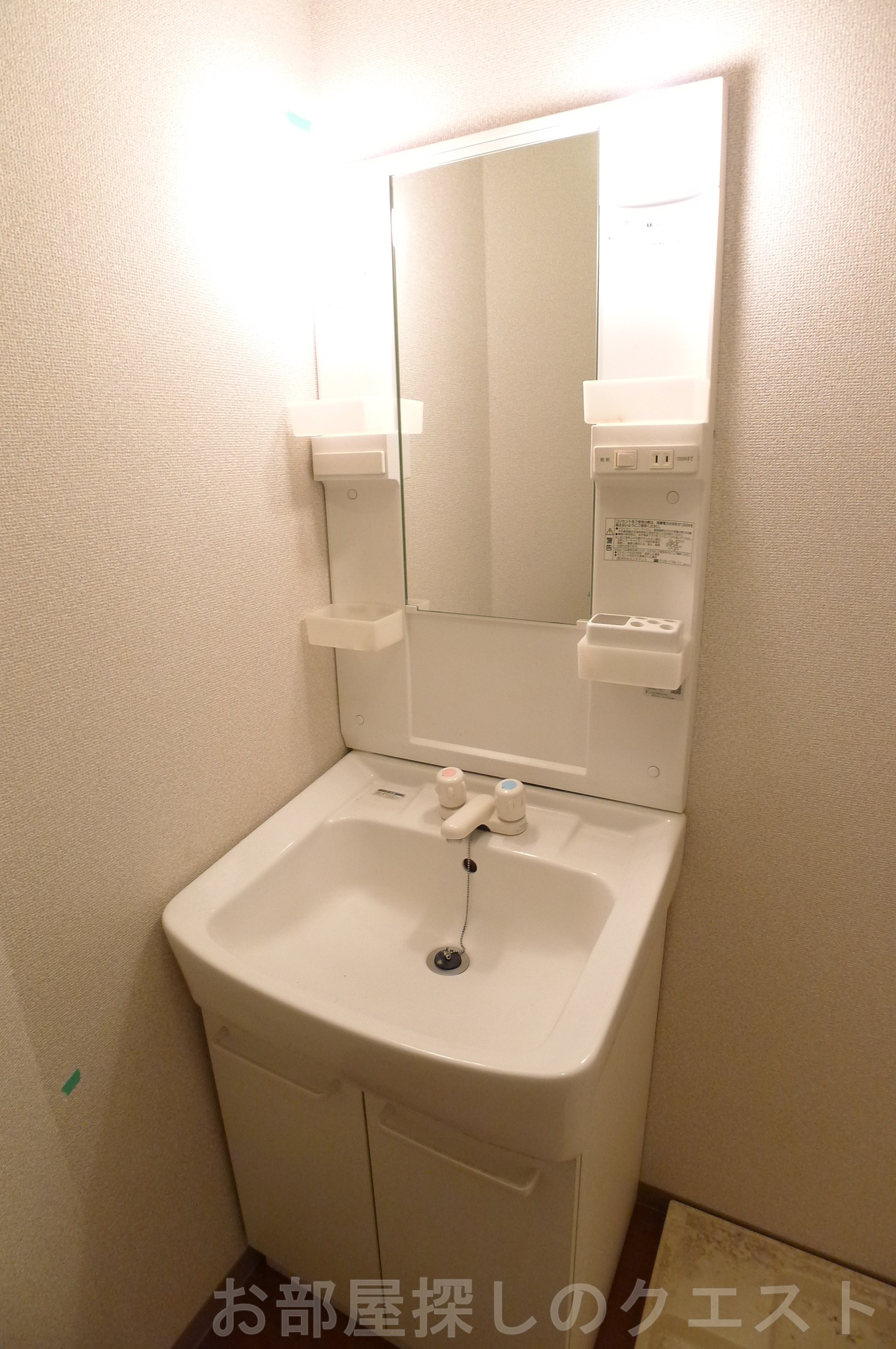 洗面設備　（写真は同物件イメージ）