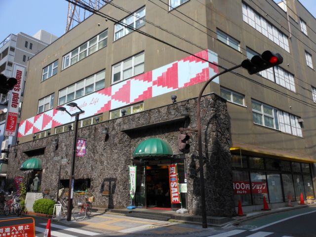 スーパー　ｍａｍａ’ｓ　ｐｌａｔｅ（スーパー）まで480m