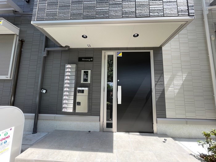 エントランス　建物入口