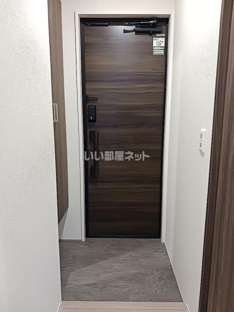 プルミエール今之浦の玄関写真