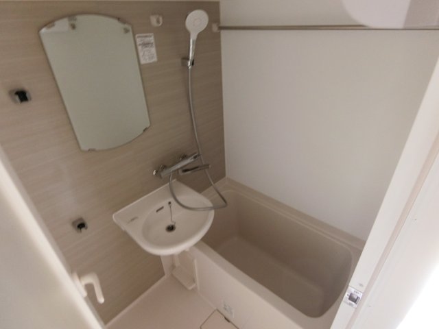 バス・シャワールーム　他のお部屋の参考写真となります。