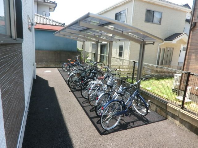 その他　駐輪場は無料で使用できます