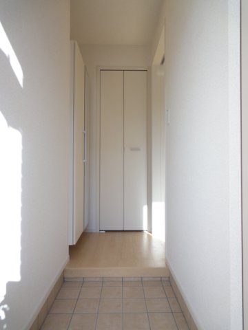 玄関　落ち着いた玄関です