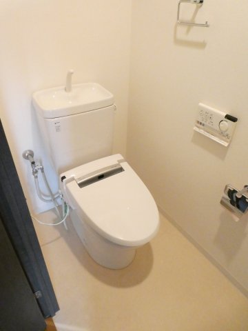 トイレ　＊別部屋参照