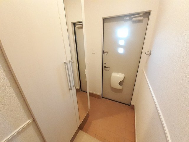 玄関　落ち着いた玄関です