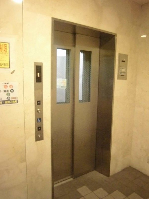 その他設備　エレベーター
