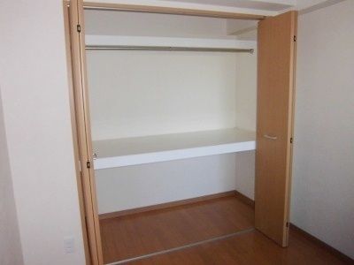収納　洋室6帖収納(別部屋参考写真)