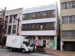 郵便局　高松瓦町郵便局（郵便局）まで426m