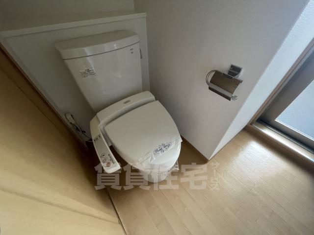 クレストコート二条城北のトイレ写真
