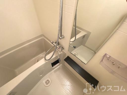 バス・シャワールーム　一日のお疲れをお取りください。
