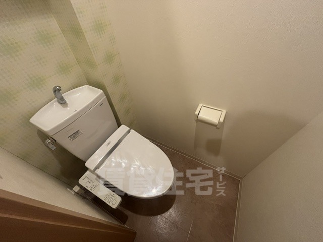 阪急宝塚線 曽根駅 徒歩10分 3階建 築10年のトイレ写真